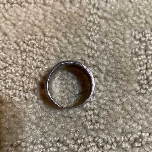 Silver ring - engraved band - Picture 3 of 3